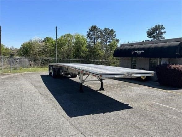 2026 Mac Trailer Mfg 1650 Cft image 3