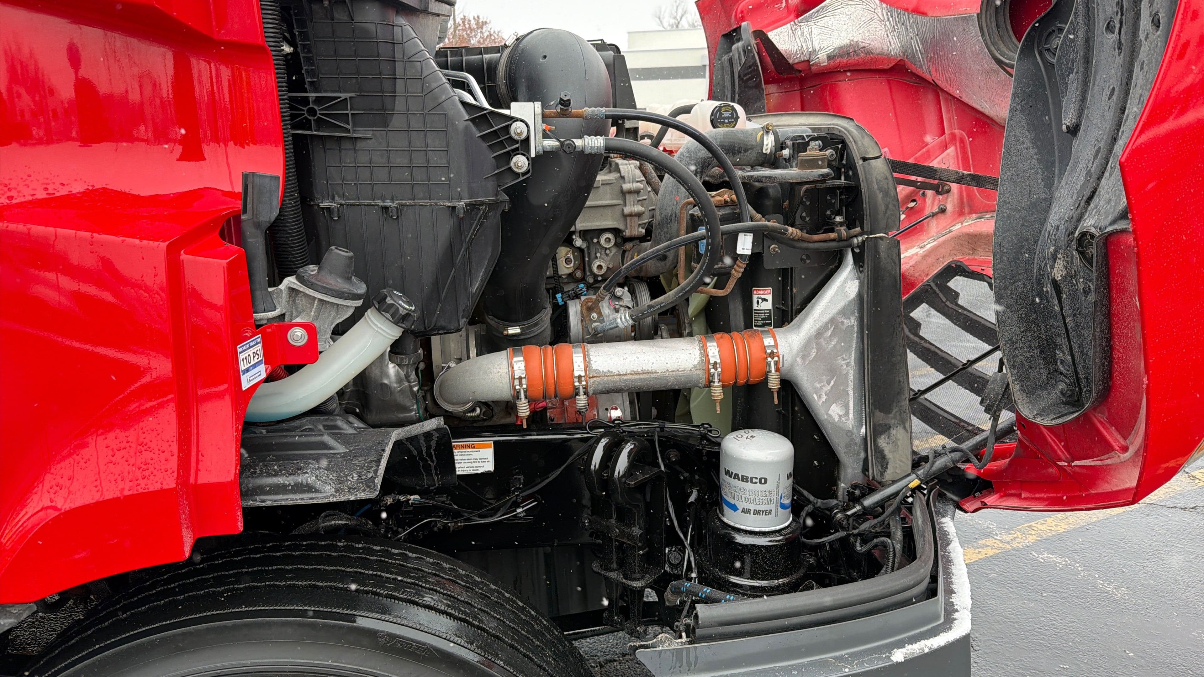 2020 Freightliner Cascadia 116 image 7