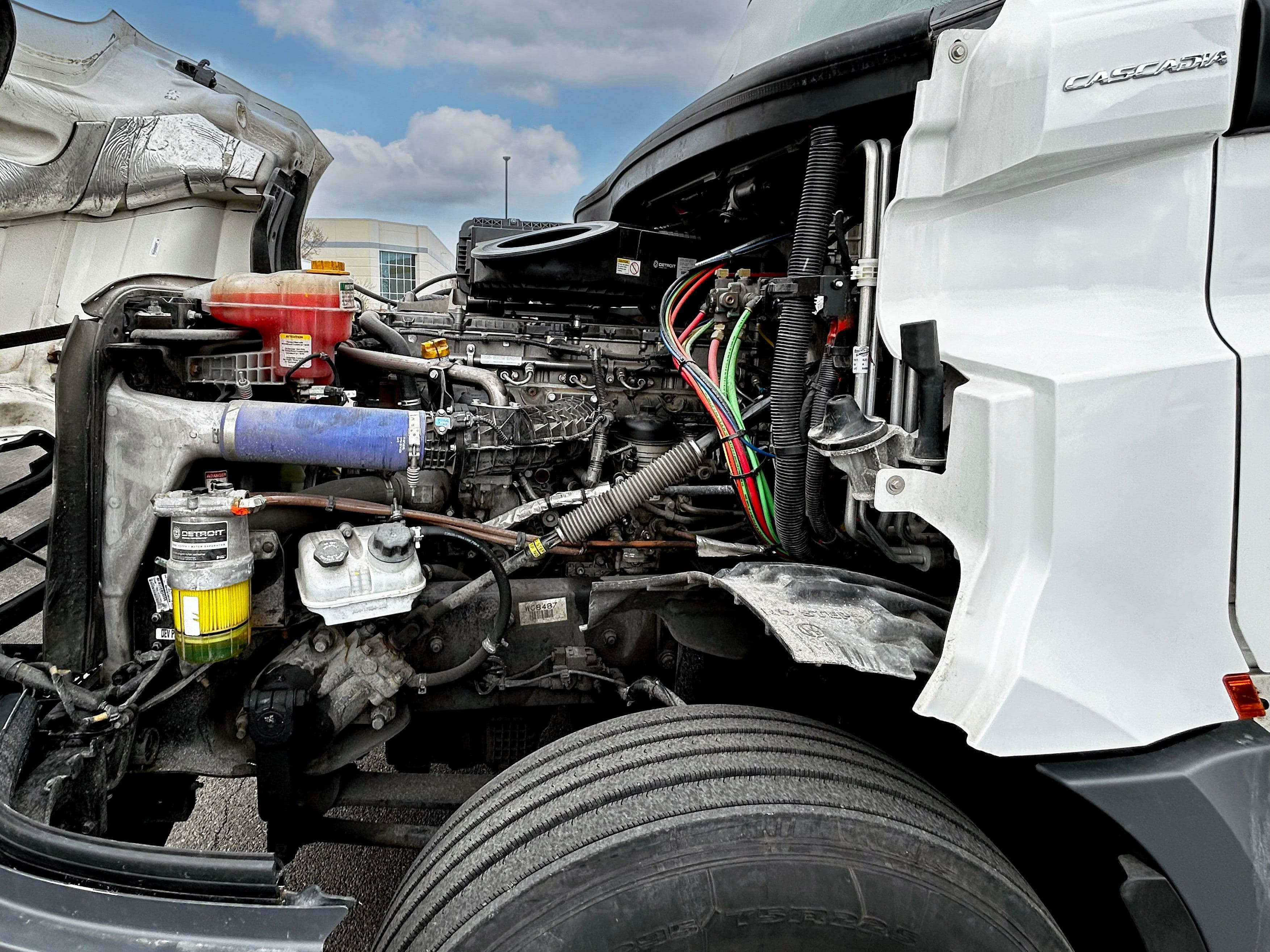 2025 Freightliner Cascadia image 9