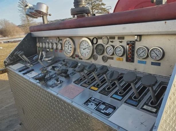 1994 HME 1871 SFO image 28