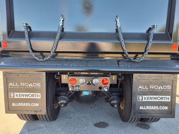 2026 Kenworth T880 image 32