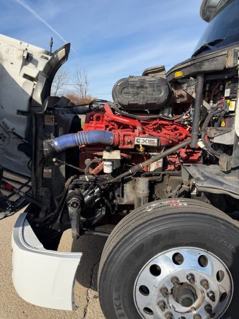 2023 Peterbilt 579 image 11