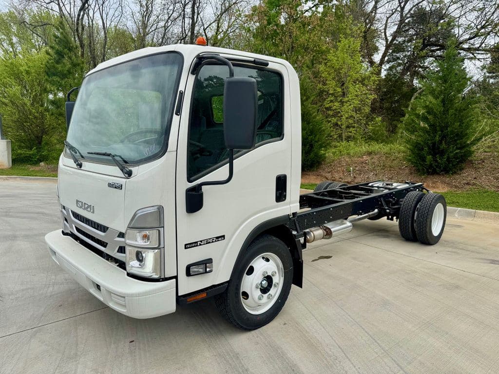 New 2026 ISUZU NPR-HD image 2