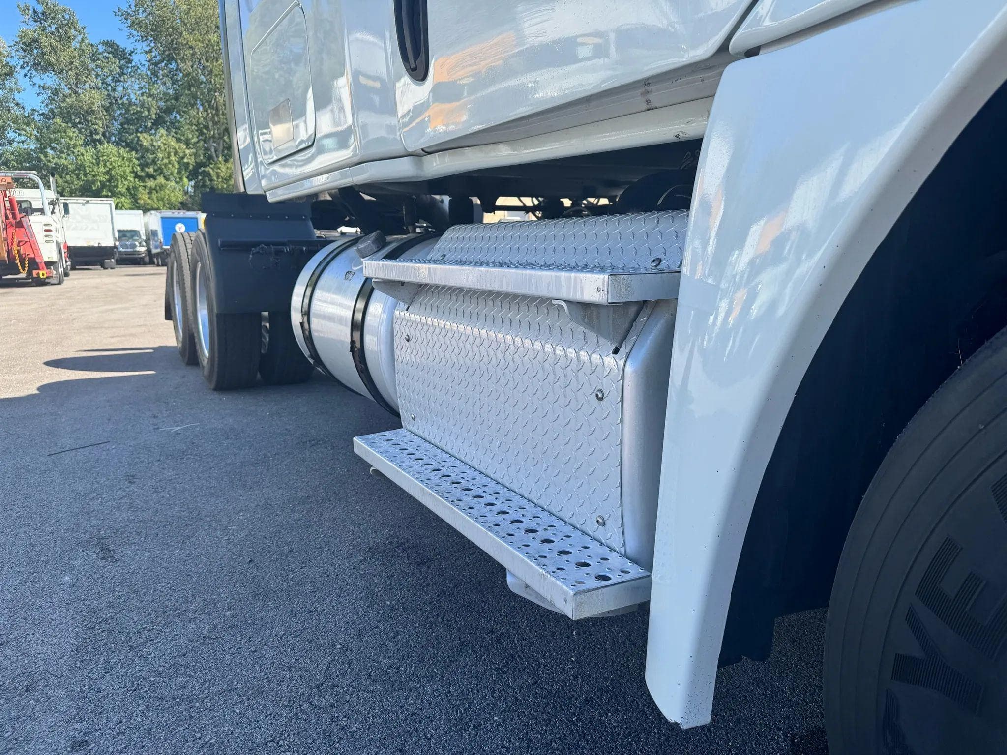 2016 Freightliner Cascadia image 10