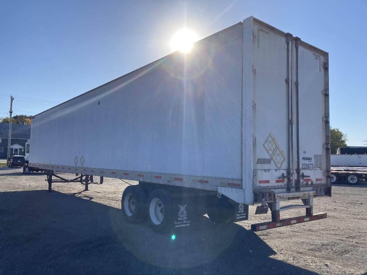 1999 Great Dane 53 ft Dry Van Trailer - Swing Door, Air Ride, Sliding Axle image 6