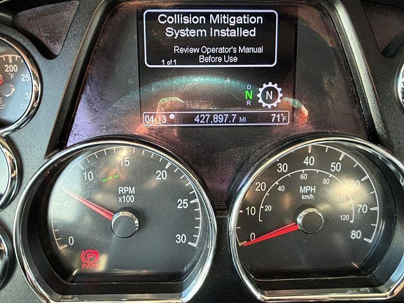 2021 Peterbilt 579 image 17