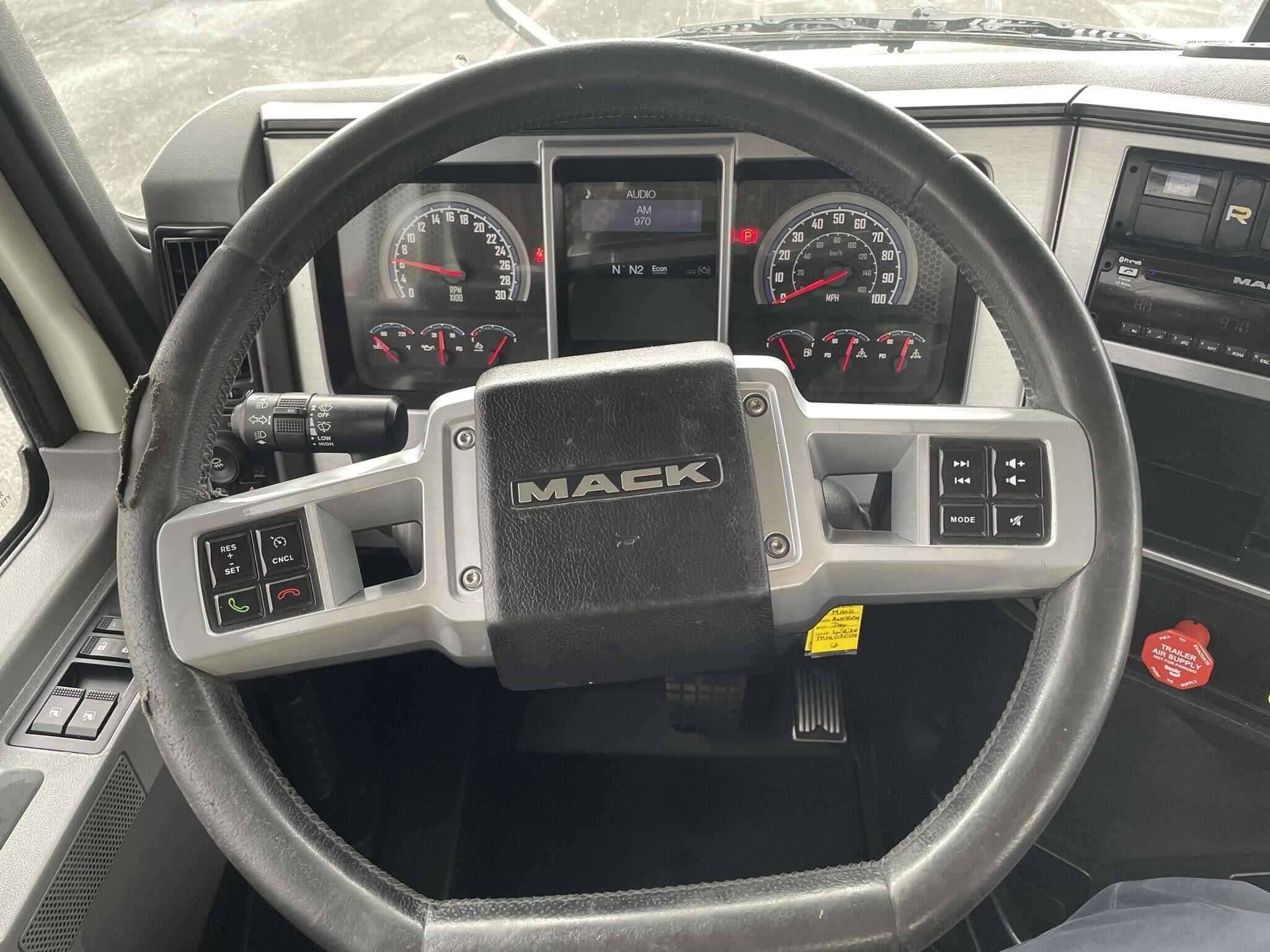 Used 2020 MACK ANTHEM Conventional - Day Cab in Amarillo, TX image 6
