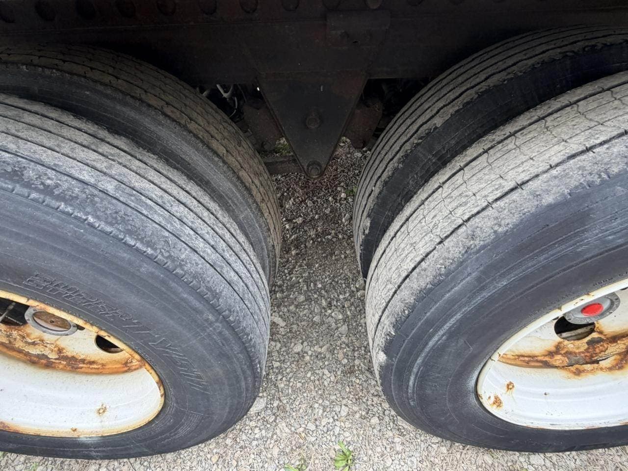 2015 Stoughton 53 ft Dry Van Trailer image 8
