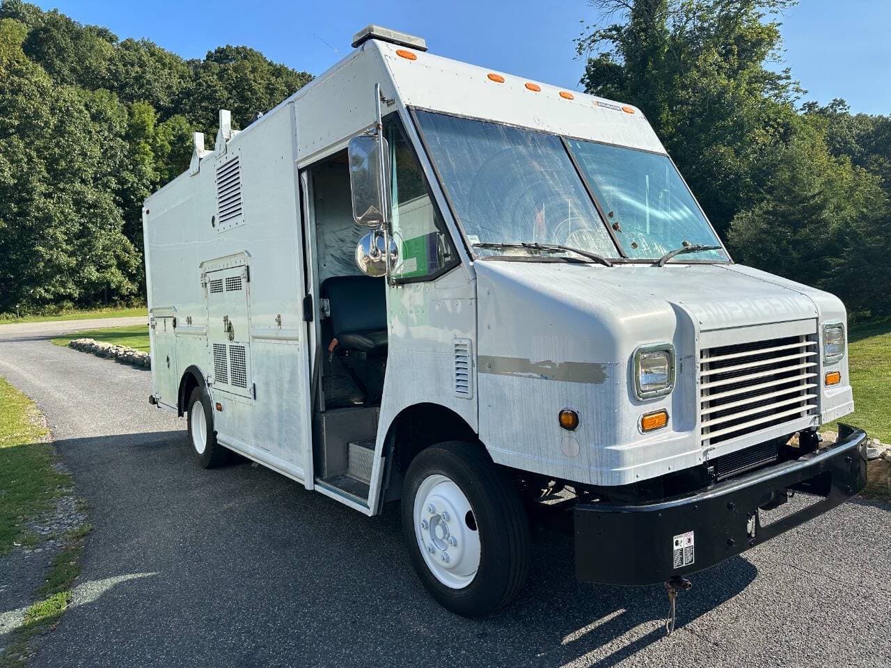 2014 Freightliner MT45 image 43