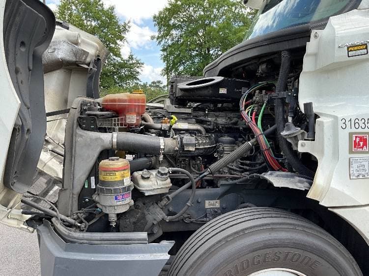 2018 Freightliner Cascadia image 4