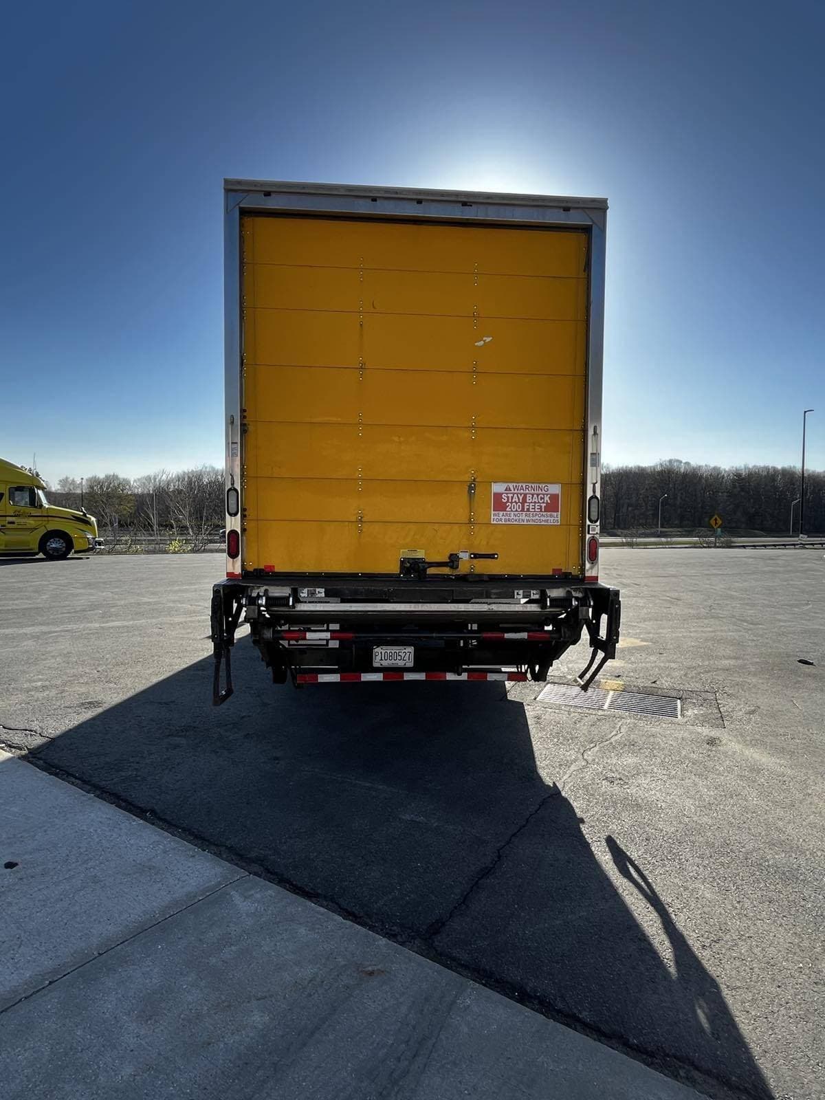 2021 Freightliner M2 image 5