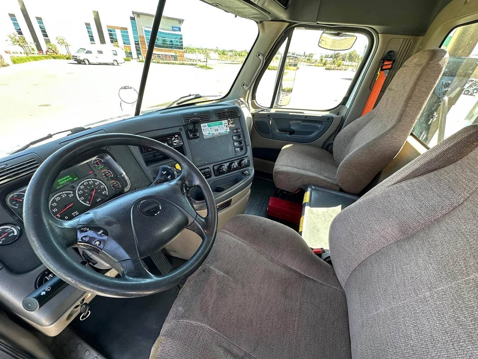 2018 Freightliner Cascadia image 5