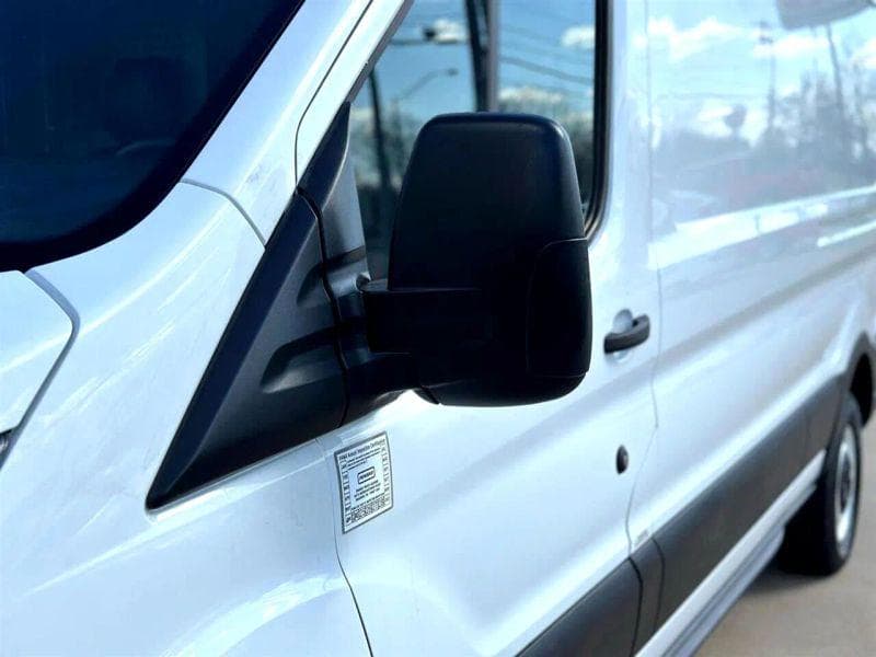 2021 Ford CF8000 image 7