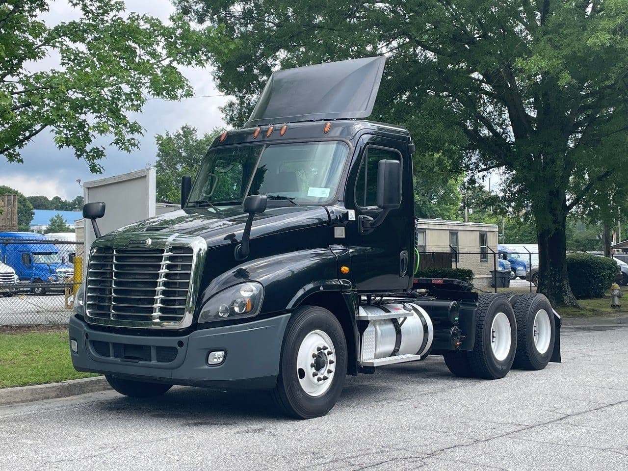 2018 Freightliner Cascadia 125 image 14