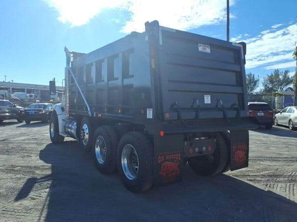 2026 Kenworth T880 image 8