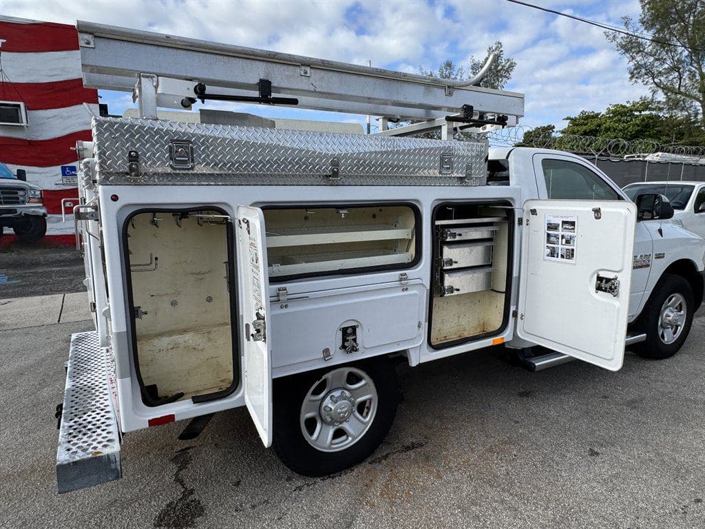 2016 Ram 3500 Tradesman image 22