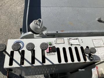 2014 Freightliner M2 106 image 9