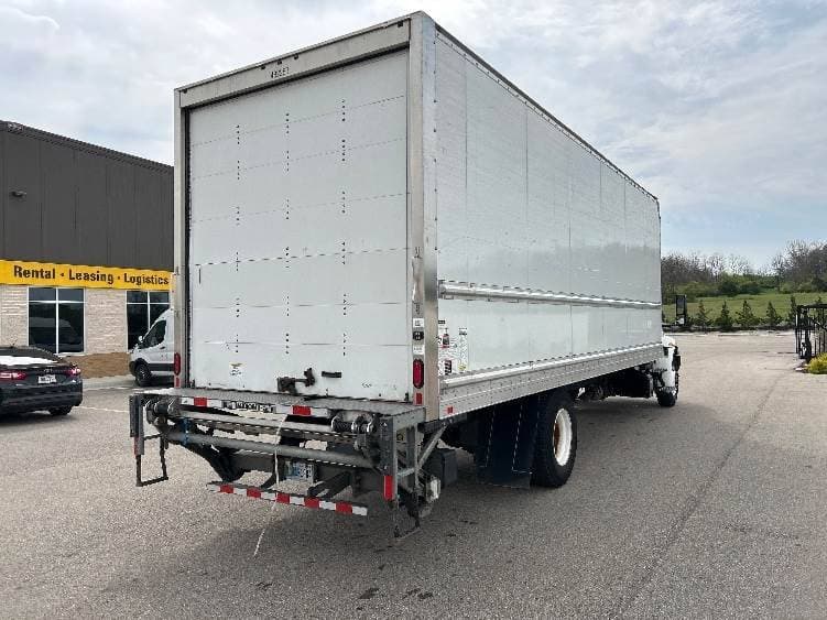 2022 International MV607 Box Truck - 220HP, 6 Speed Automatic, Roll up Door image 13