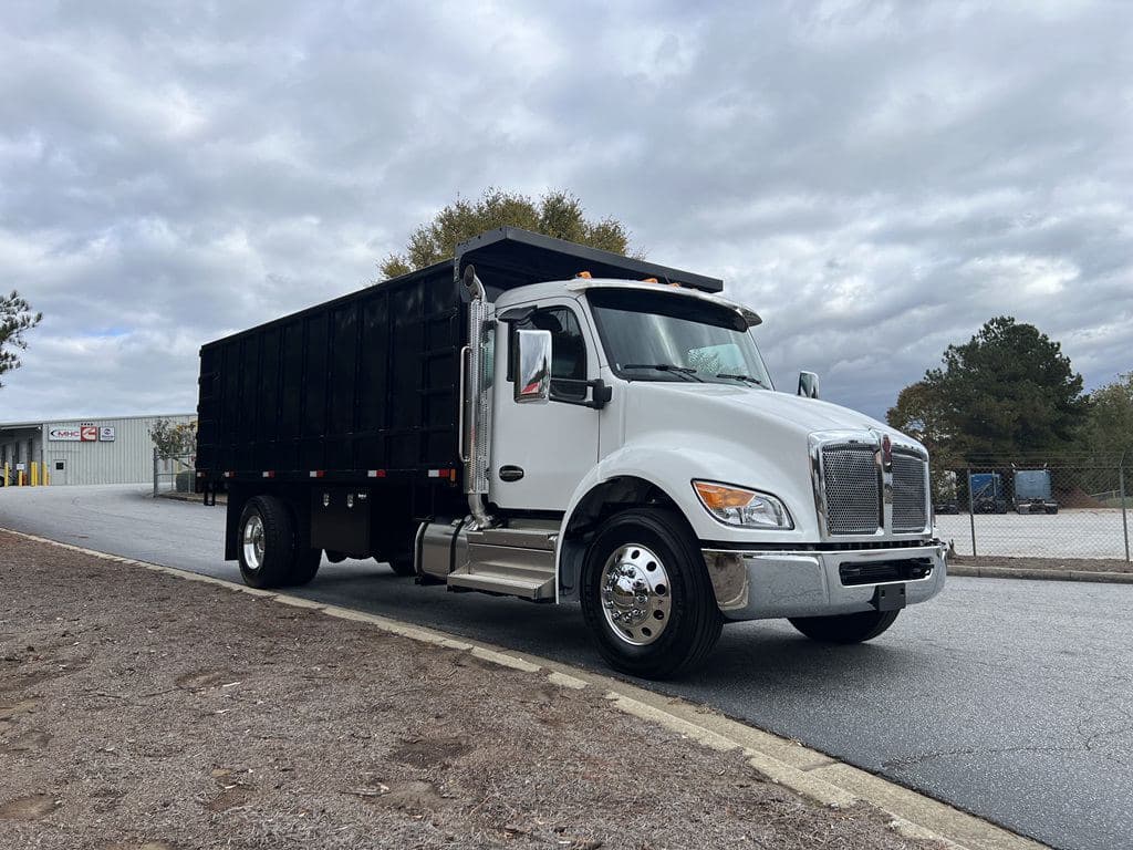 New 2026 KENWORTH T280 image 2