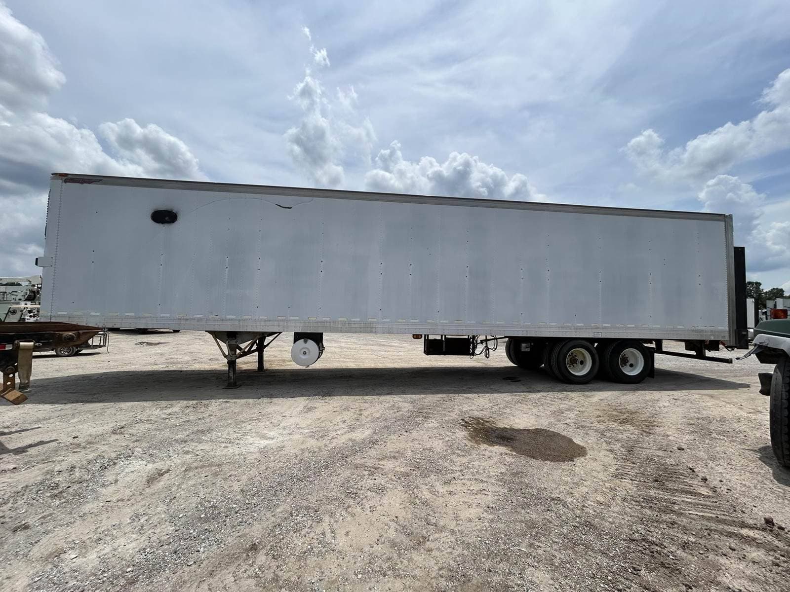 2009 Great Dane 48 ft Reefer Trailer - Sliding Axle, Roll up Door, Liftgate, Carrier image 5