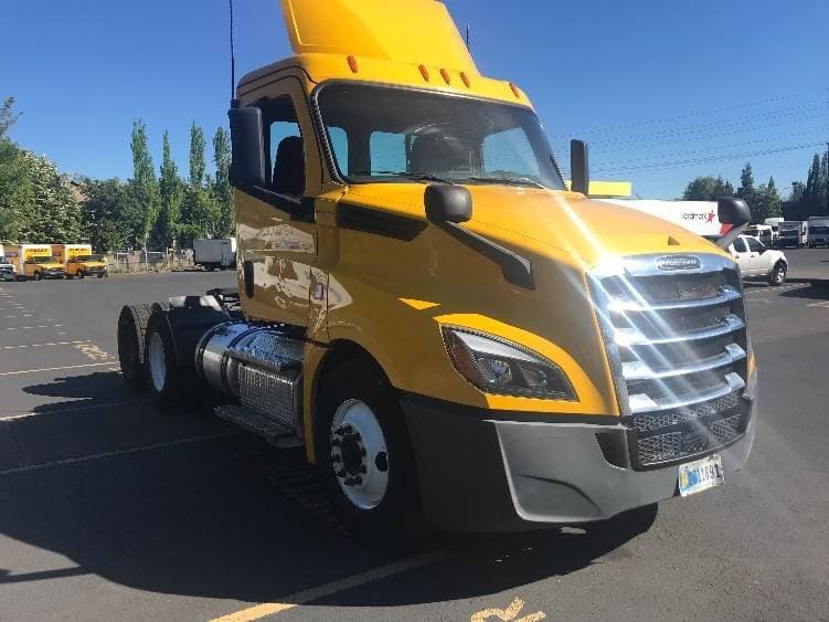 2019 Freightliner Cascadia image 1