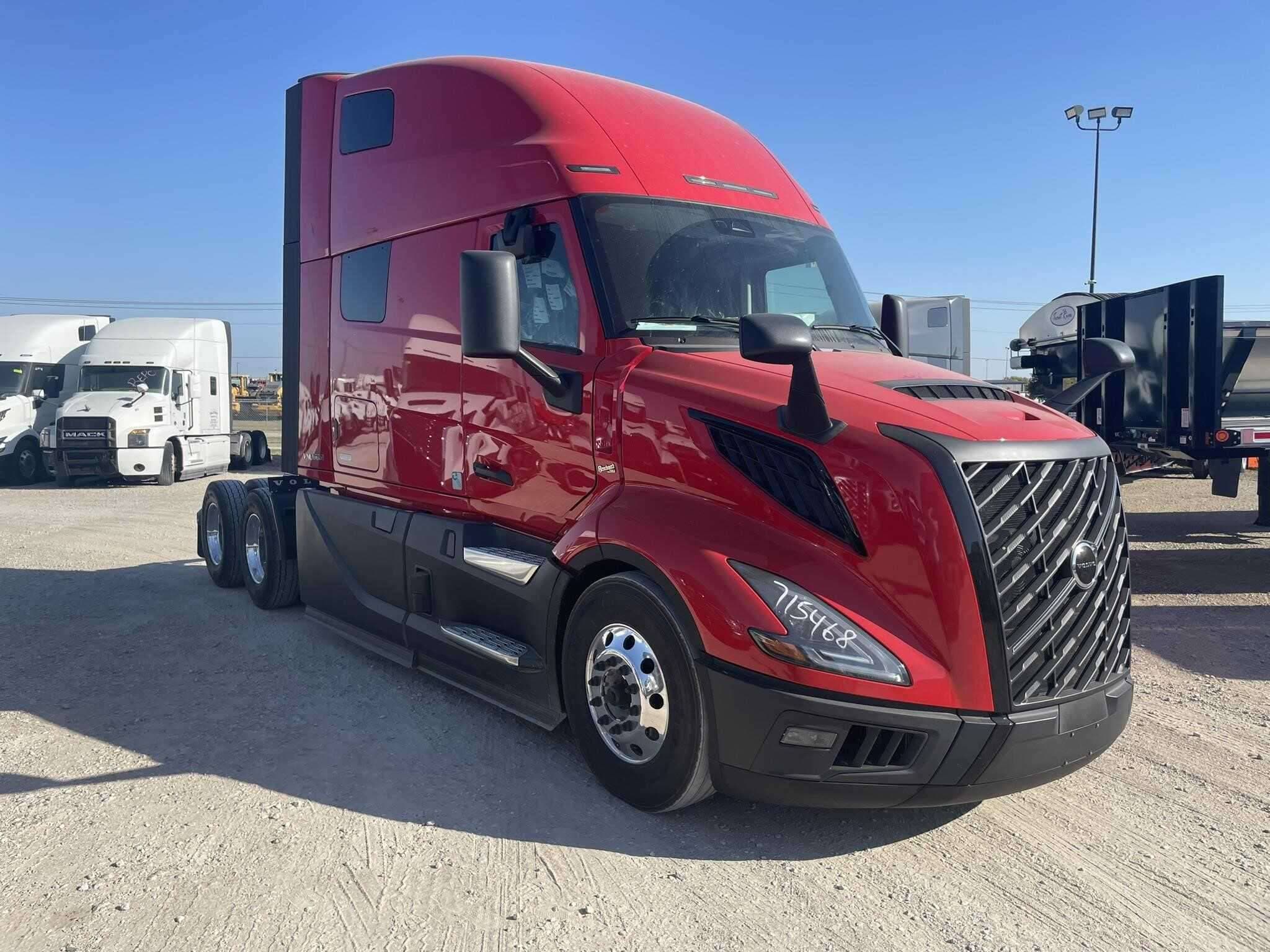 2026 Volvo NEW VNL image 3
