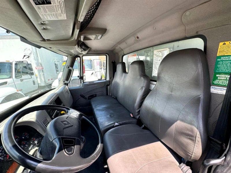 2019 International 4300 image 21