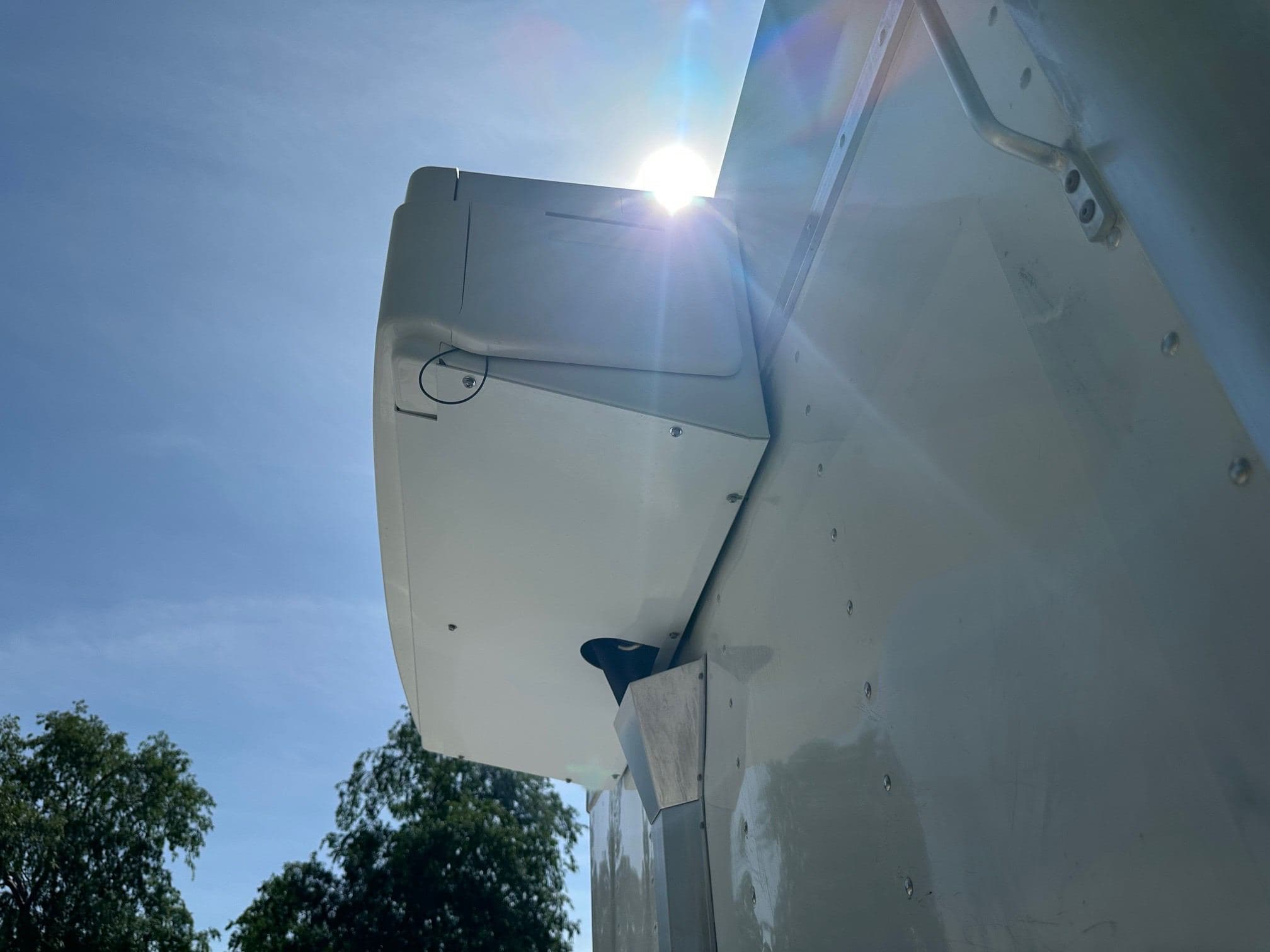 2016 Ford F-350 Reefer Box Truck with Liftgate image 38