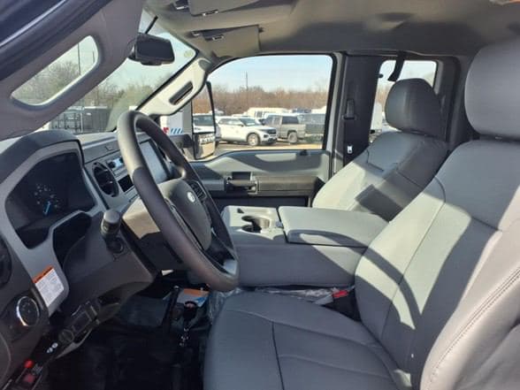 2025 Ford 4143D image 7