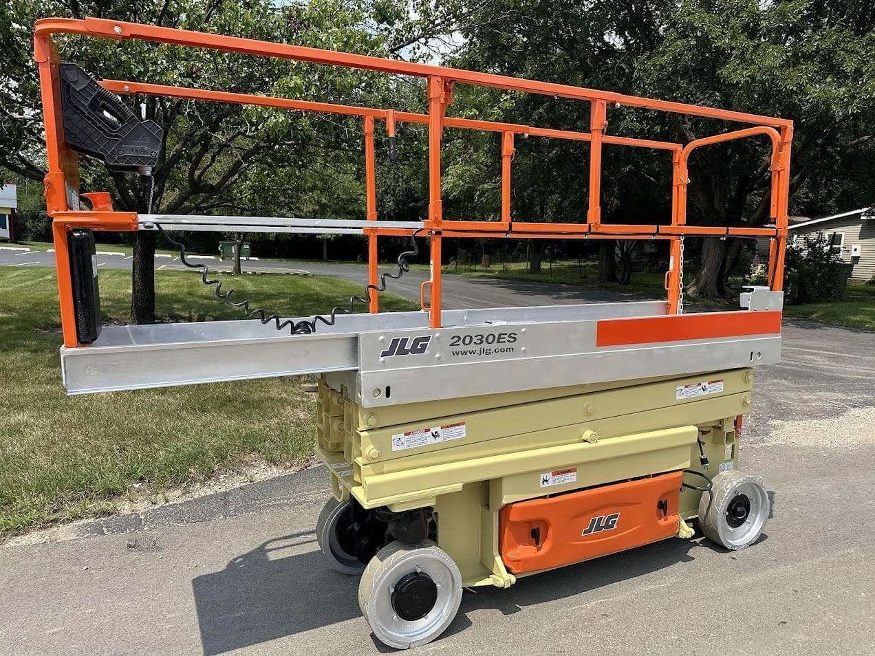 2014 JLG 2030ES image 4