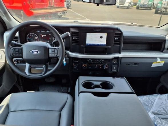2025 Ford F350 image 14