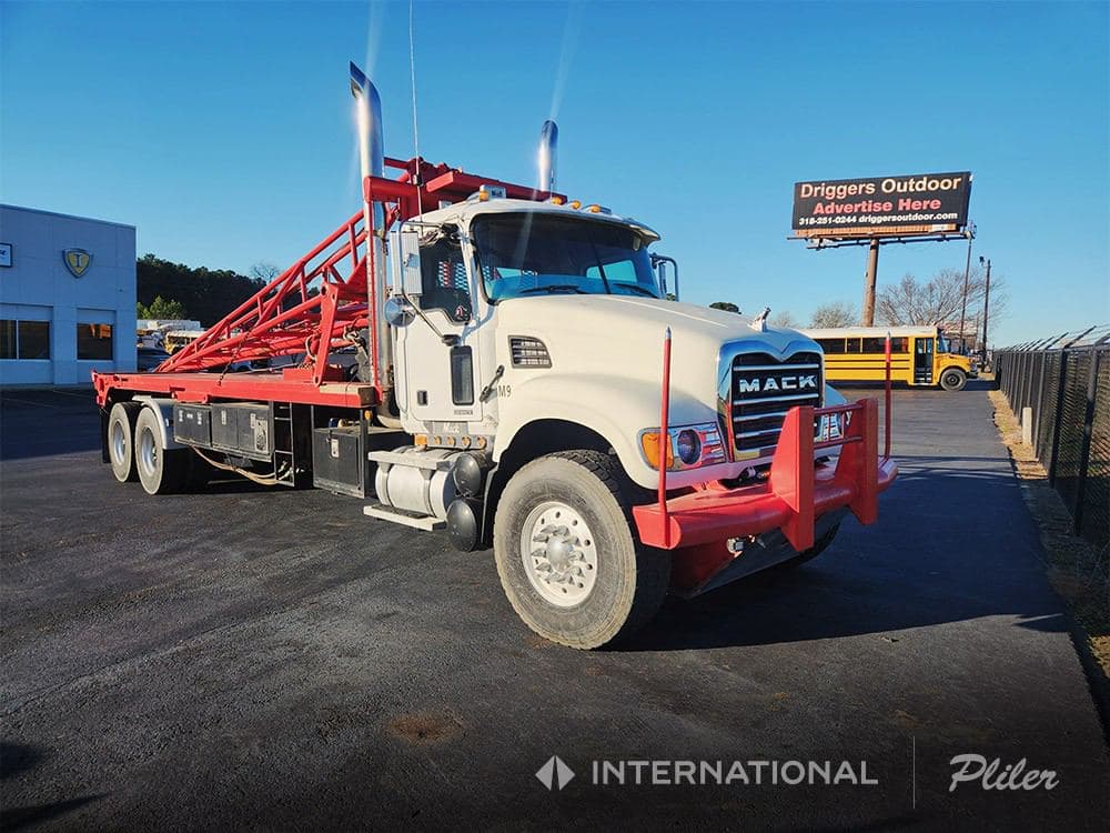 2005 MACK GRANITE CV713 5M023039 image 1