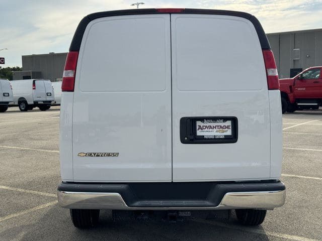 2025 Chevrolet Express 2500 Work Van Cargo image 6