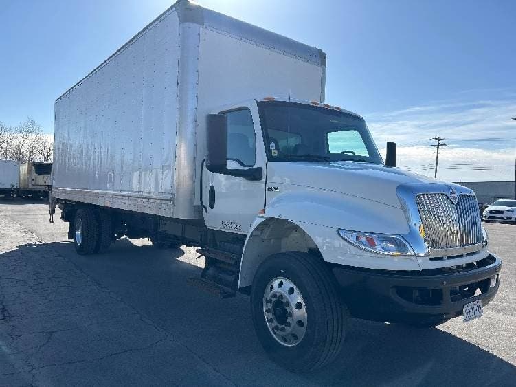 2022 International MV607 Box Truck - 220HP, 6 Speed Automatic, Roll up Door image 1