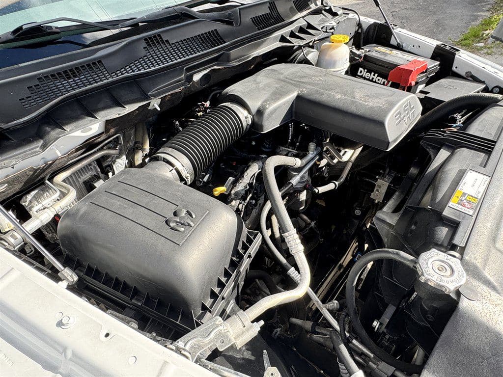 2020 Ram 1500 DS image 25