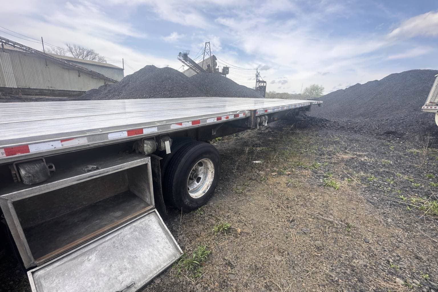 2007 Great Dane Flatbed Trailer image 2