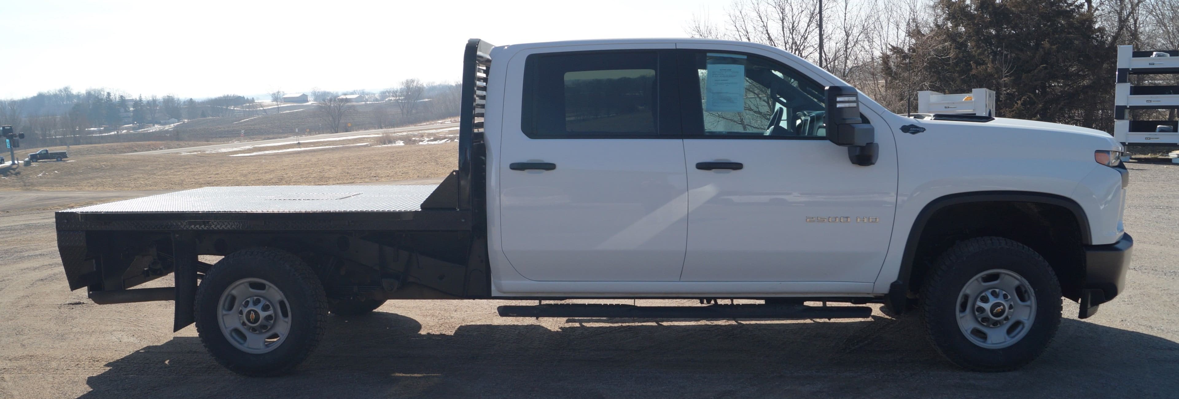 2023 Chevrolet Silverado 2500 WT - 8ft Flatbed - 4WD 6.6L V8 image 4