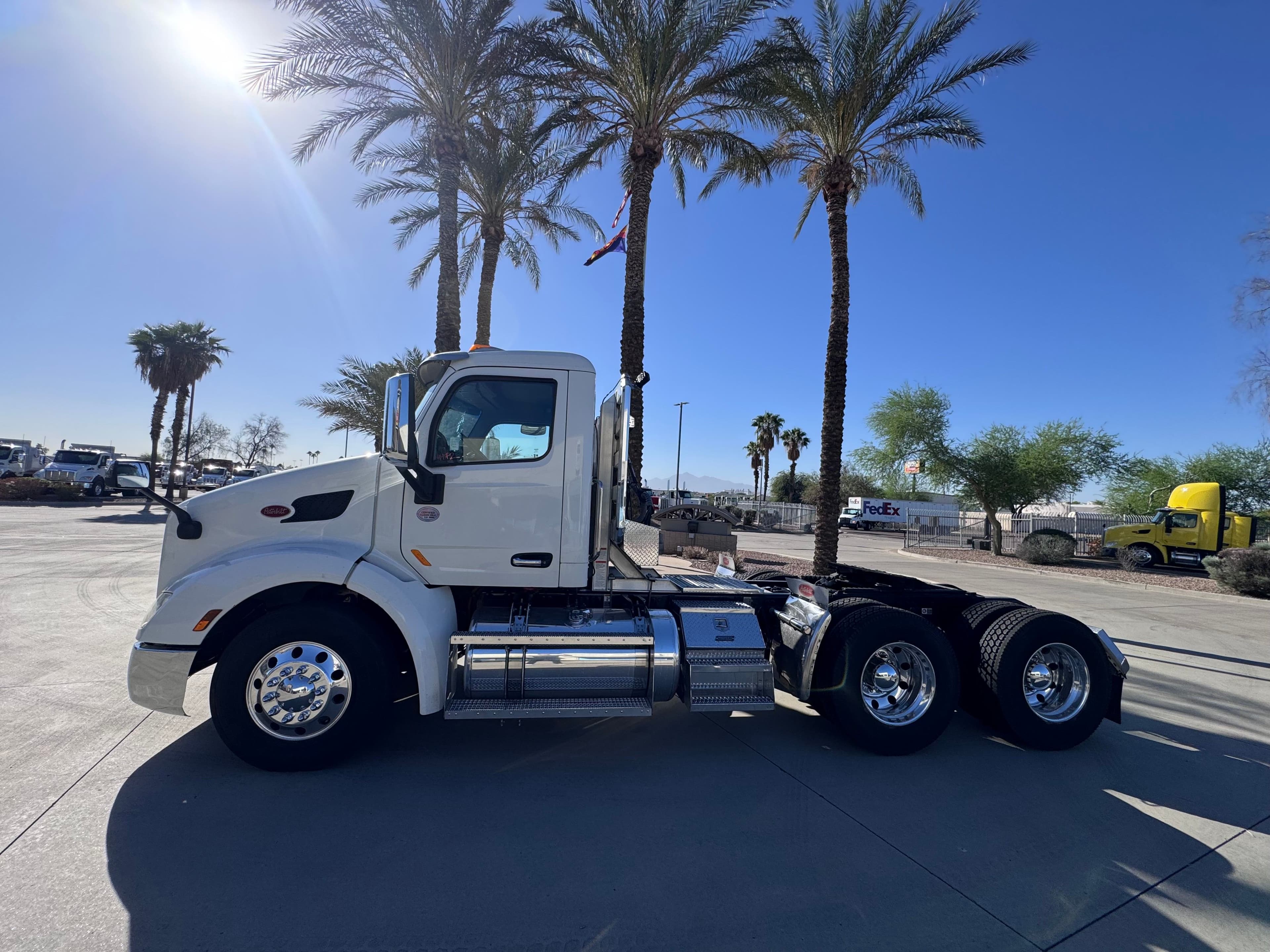 2020 Peterbilt 579 image 5