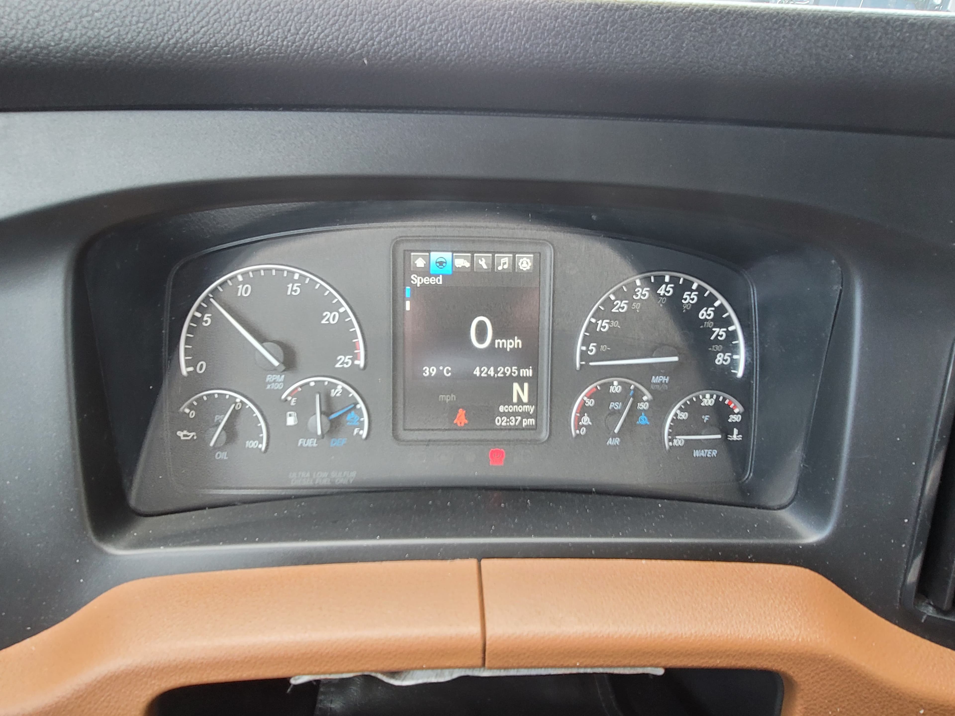 2022 Freightliner Cascadia 126 image 12