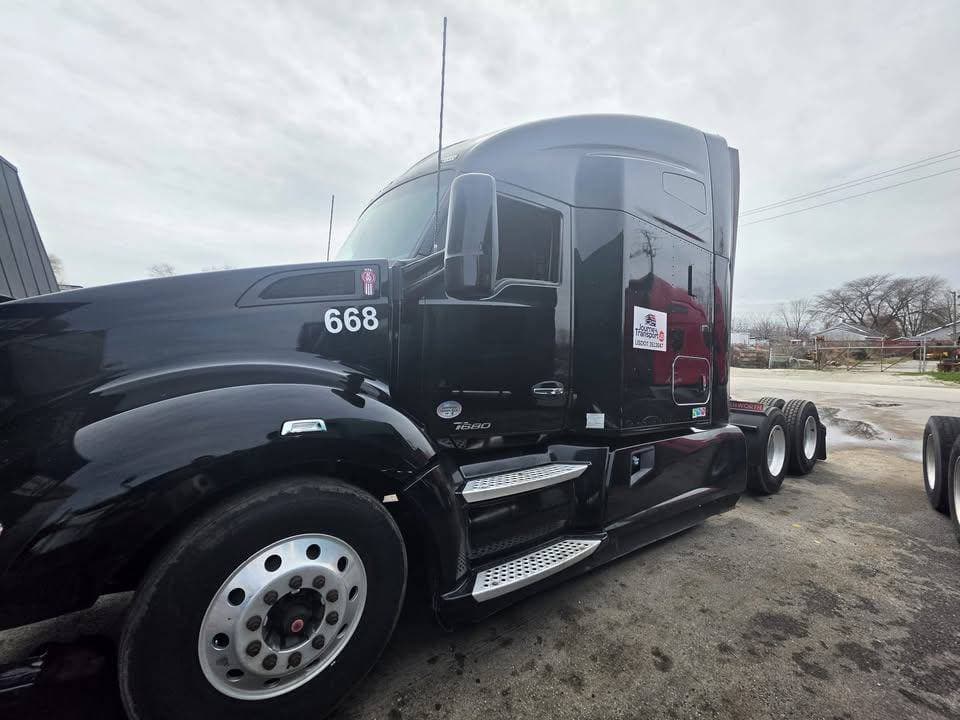 2019 Kenworth T680 image 8
