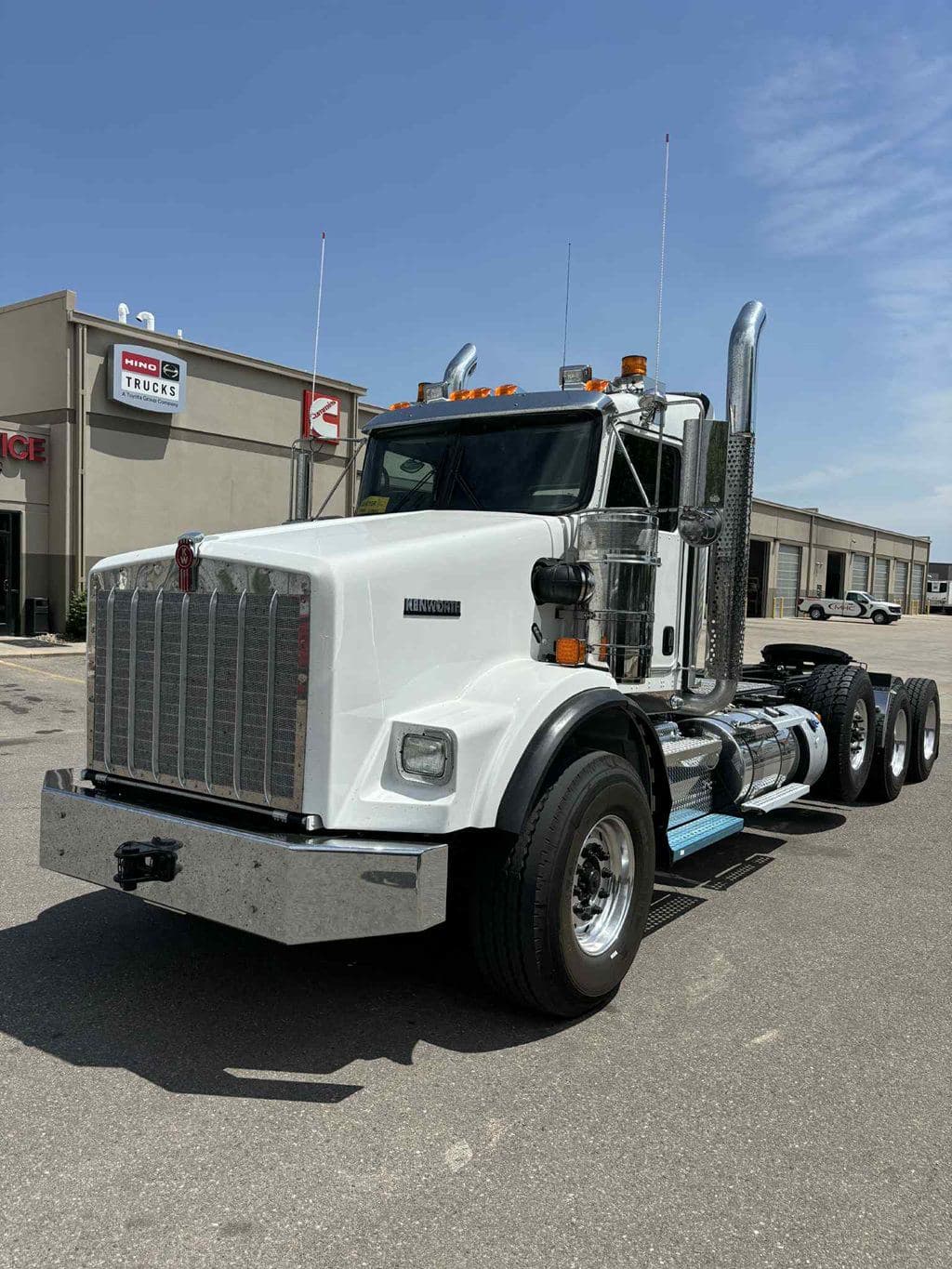 New 2027 KENWORTH T800 image 2