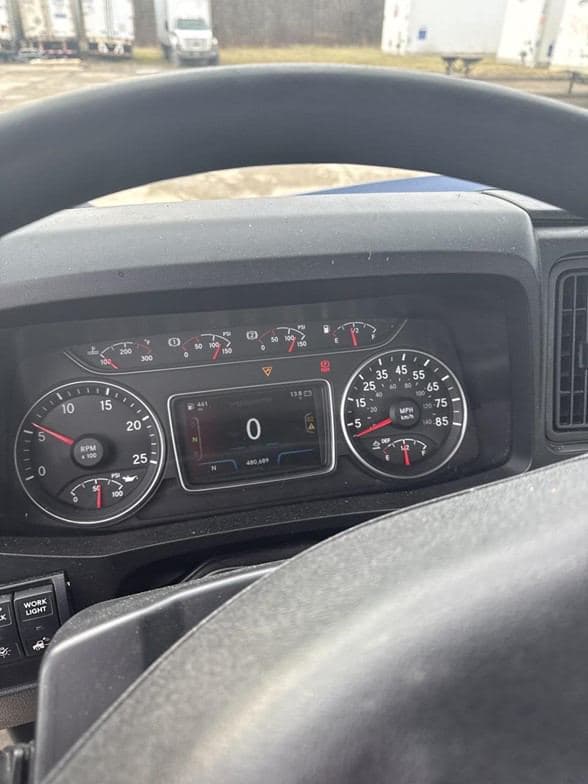 2021 INTERNATIONAL LT TNF212053 Web image 6