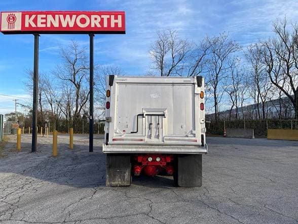 2021 Kenworth W900 image 2