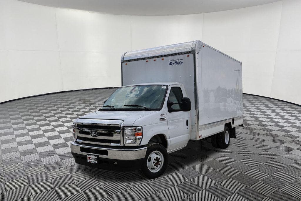 2026 Ford E-350SD Base Box Van image 11