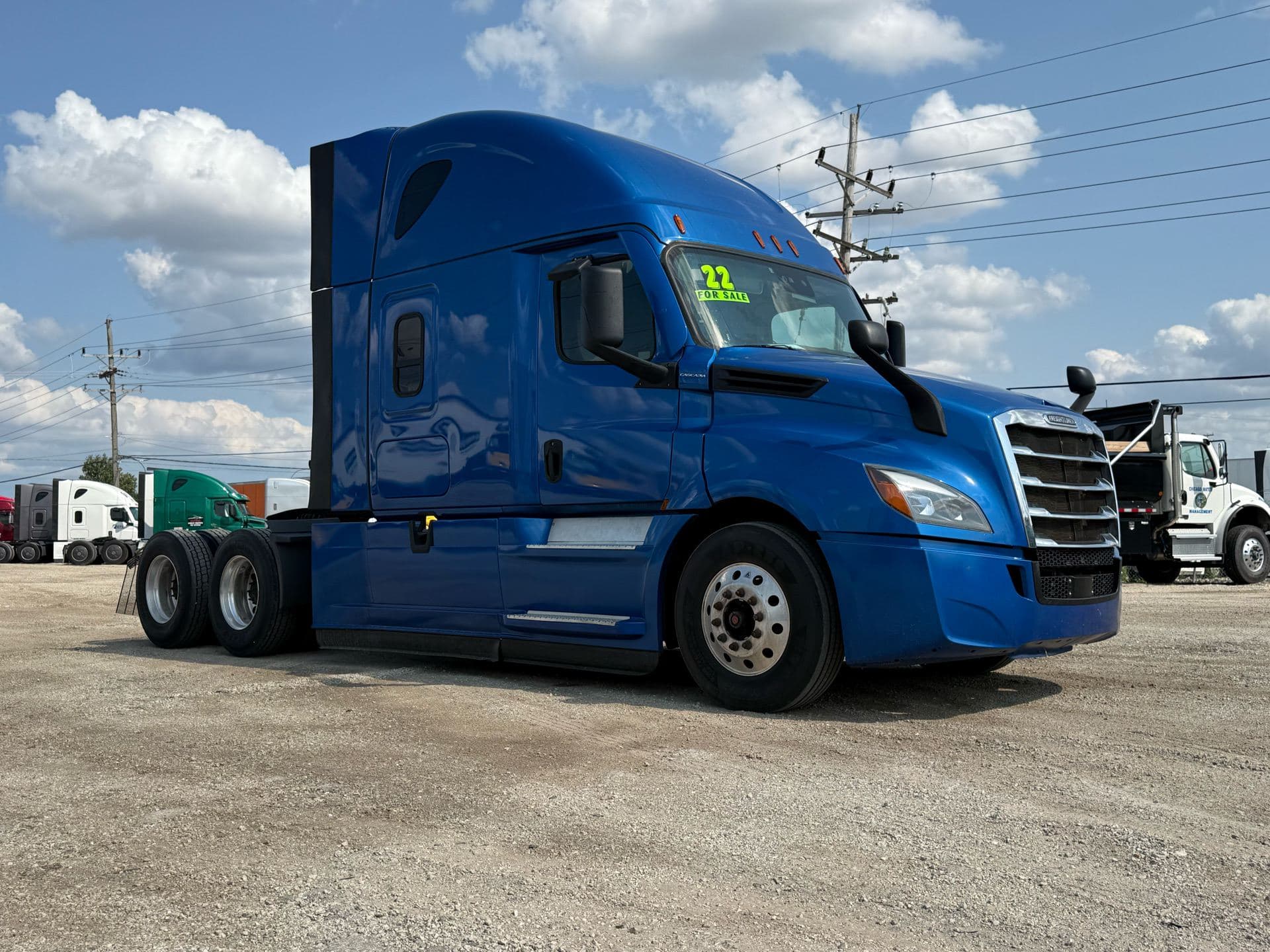 2022 Freightliner - 448k - 14k Hours - 455 HP - Swift Fleet! image 1