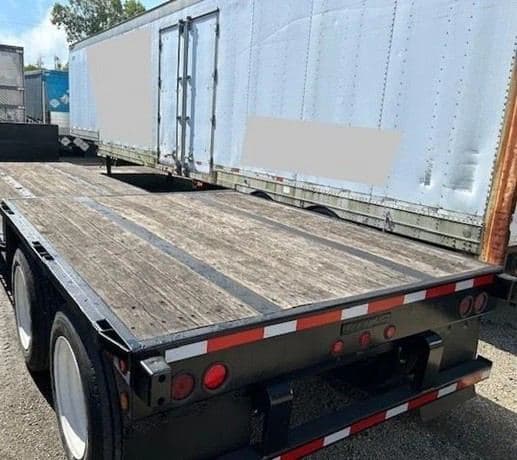 2012 JET 48 ft Tandem Axle image 1