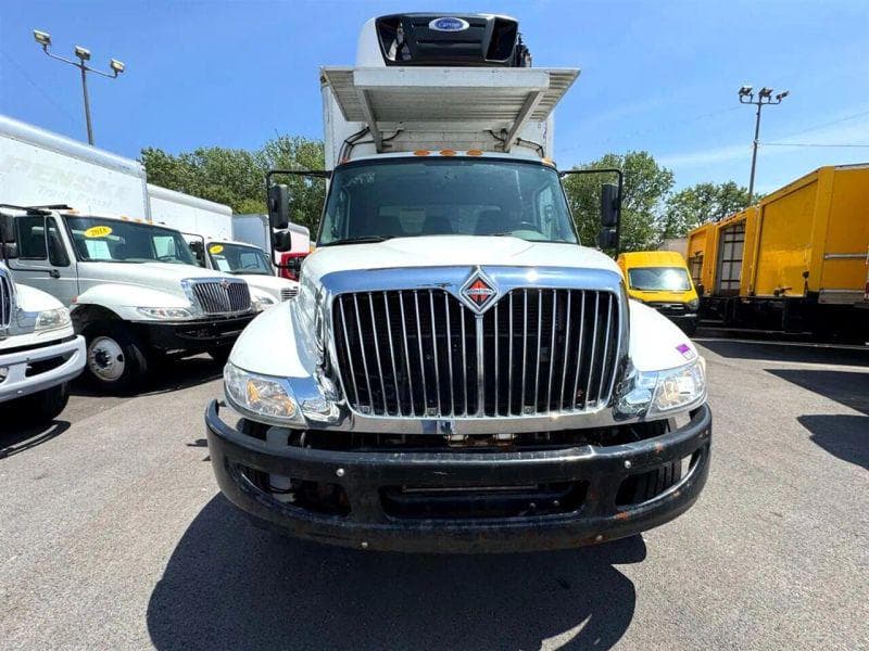 2019 International 4300 image 1