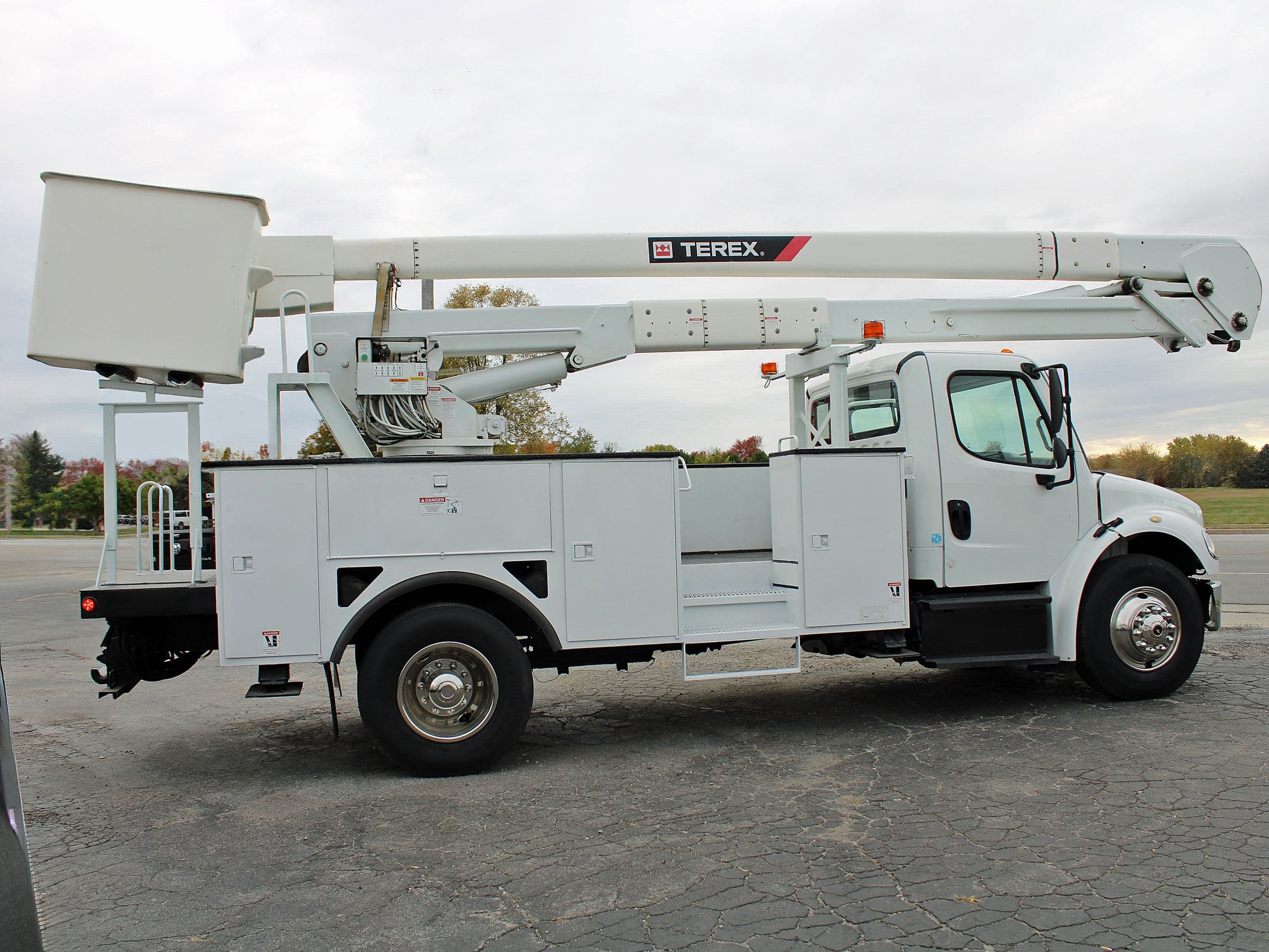2015 Freightliner M2 image 4