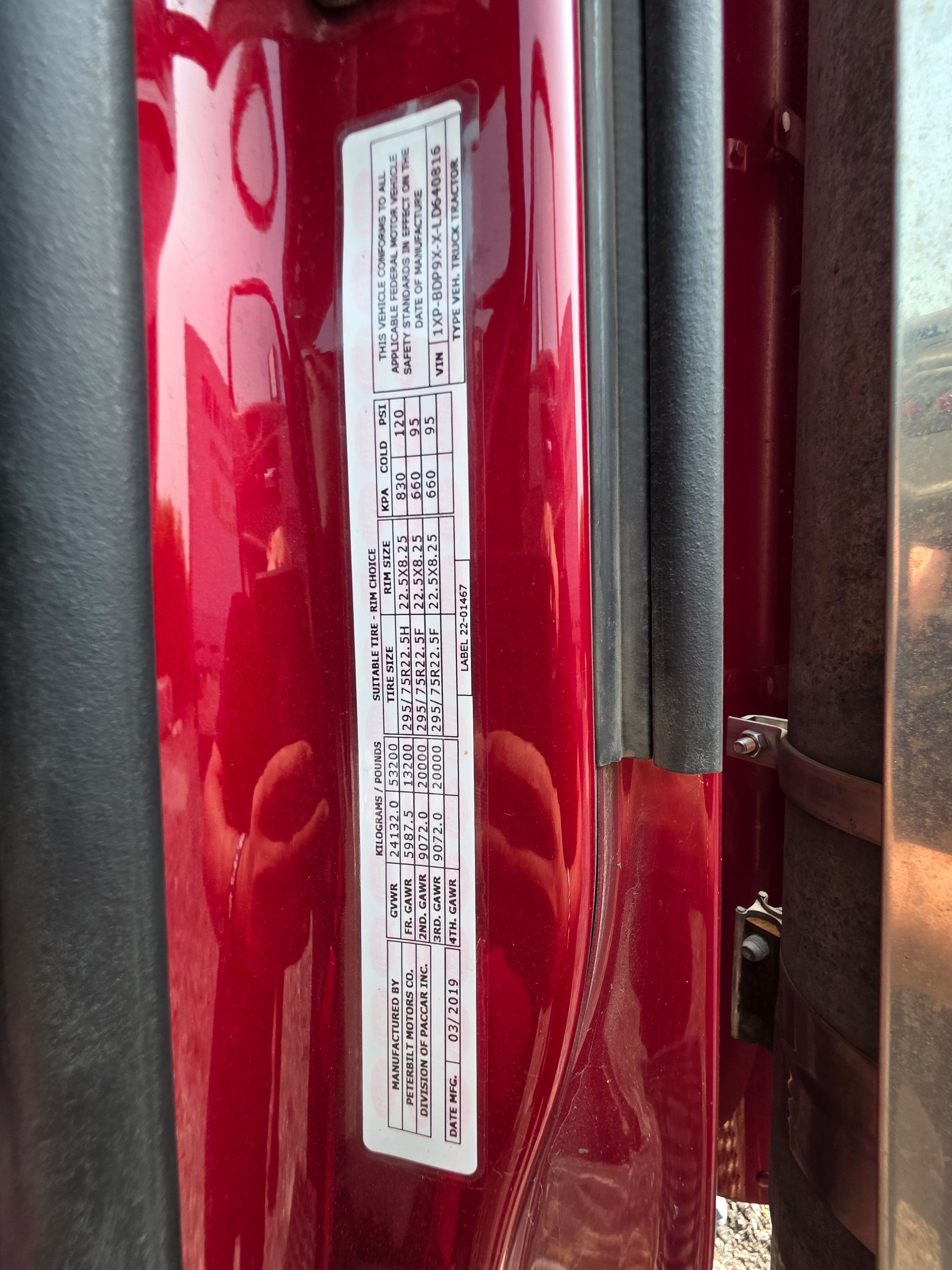 2019 Peterbilt 579 image 22