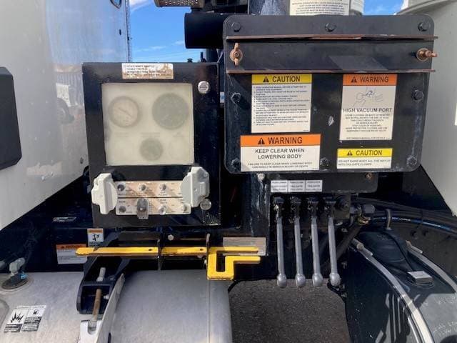2019 Peterbilt 567 image 9